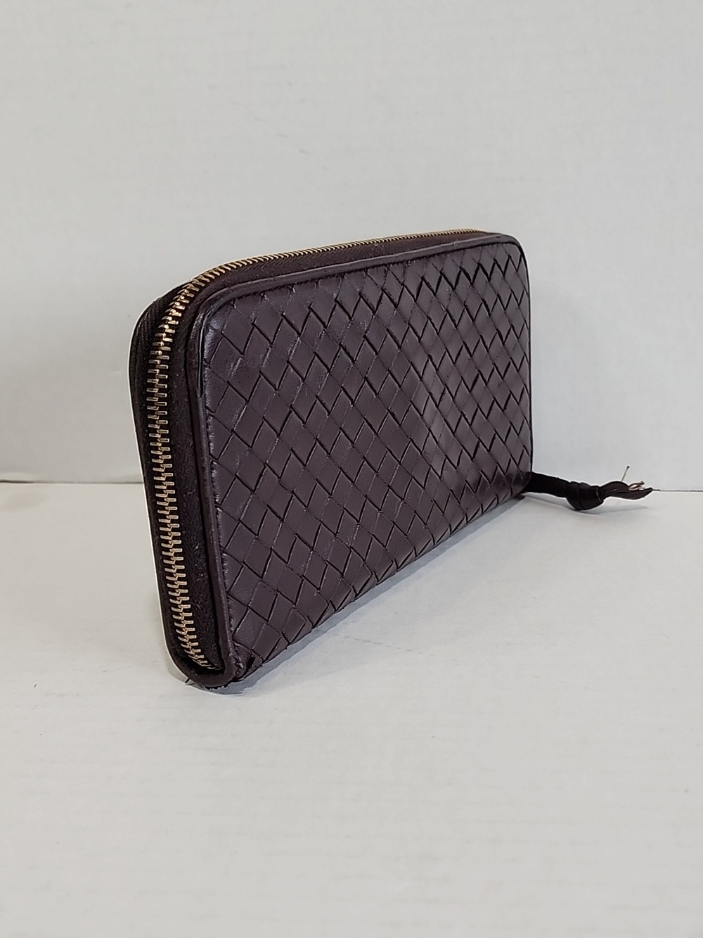 Bottega Veneta Round Long Wallet Intrecciato Dark Brown Leather Zippy Wallet! - Picture 4 of 16